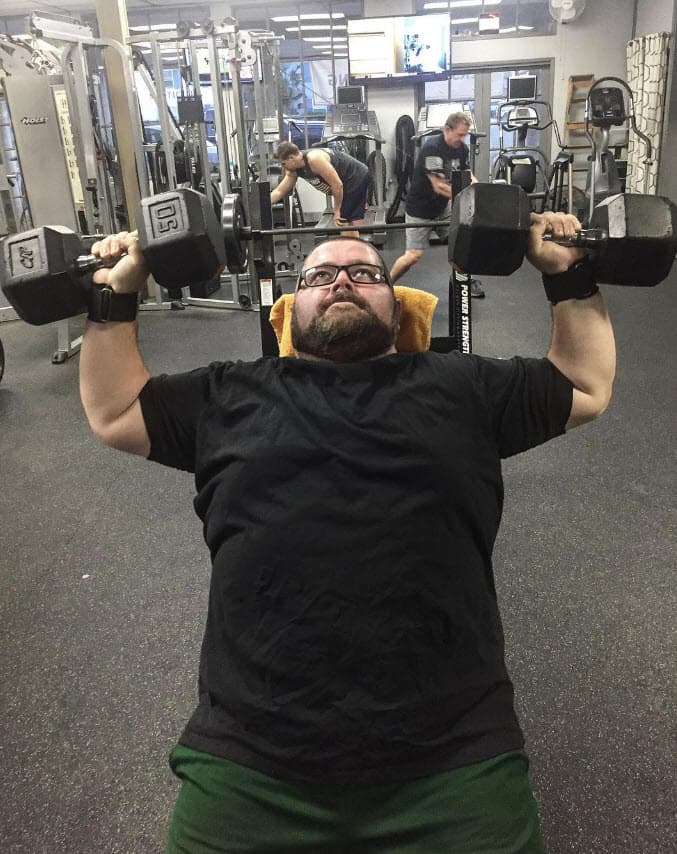 Putting up some serious weight! Brent puts in the hard work, and it pays off. I am so thankful to all of my clients for letting me be a part of their health journey.
If you ever need motivation, support, or health advice, I am only a text away. Let's crush those goals together!